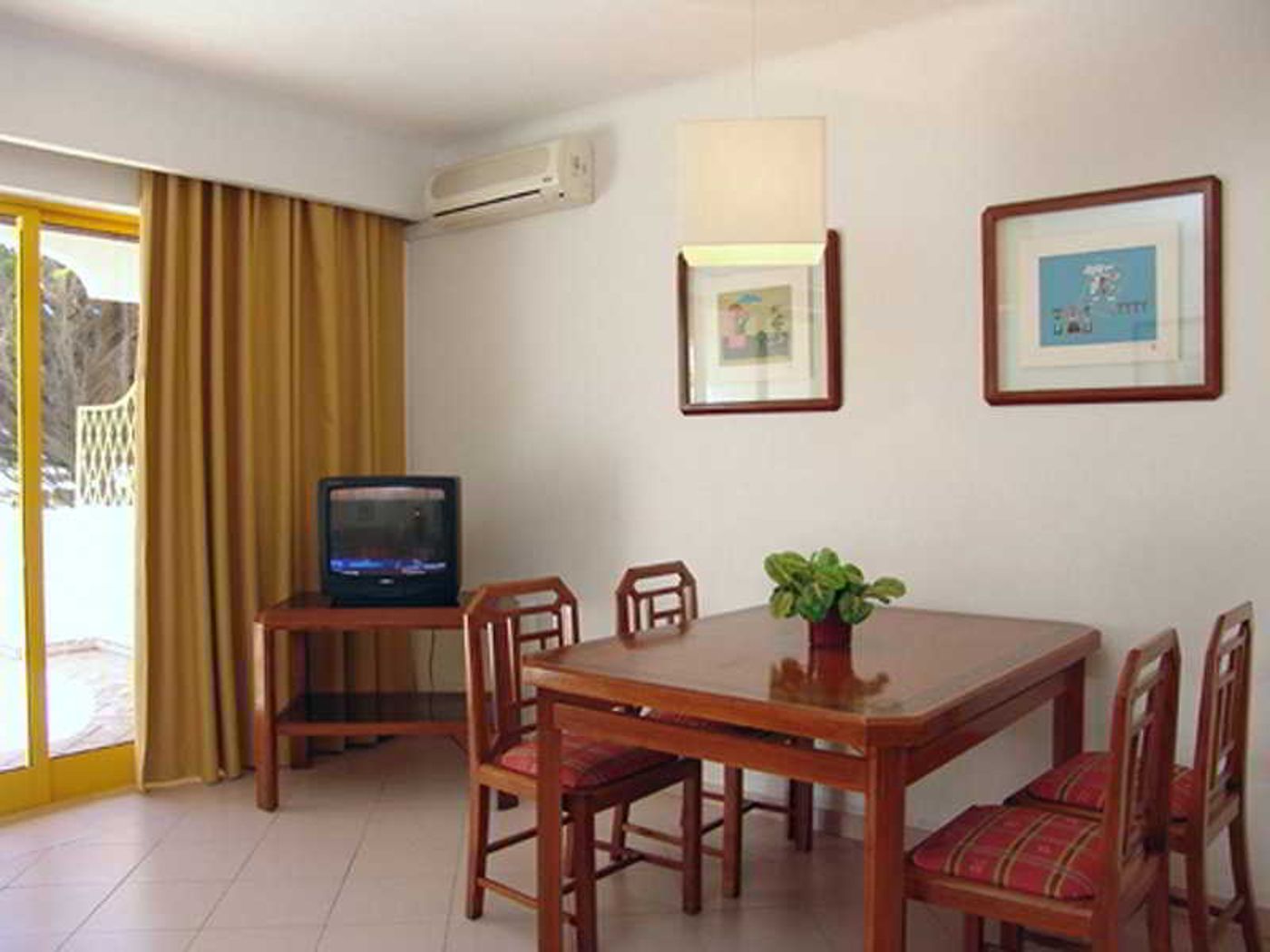 Clube-Hotel-Apartamento-do-Algarve-Room-4