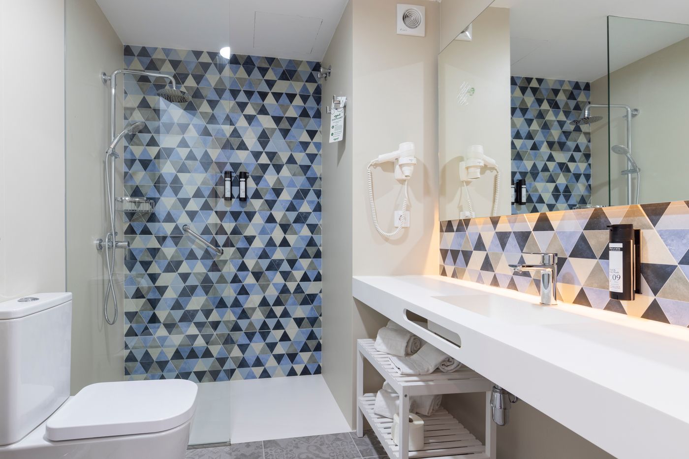 Lacasa Apartments Cotillo