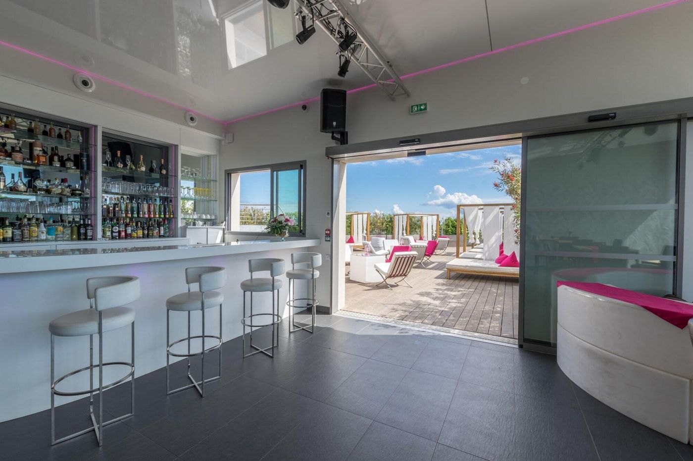 Oz'Inn Hôtel - France - AGDE - Terrace - 4