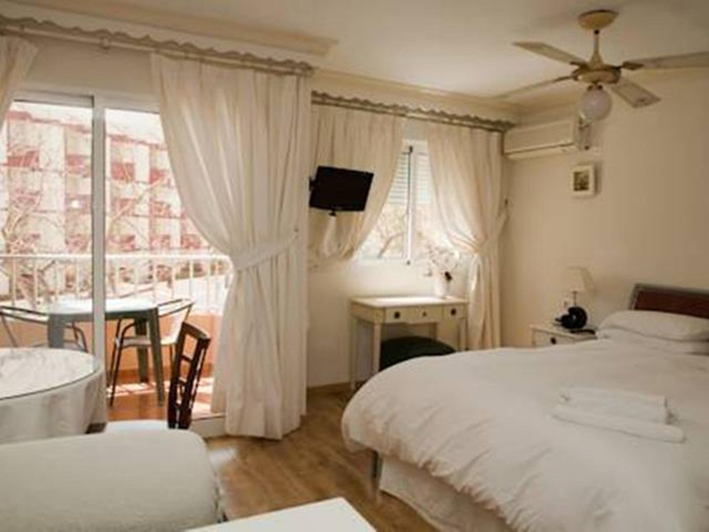 Apartamentos Palm Beach Club