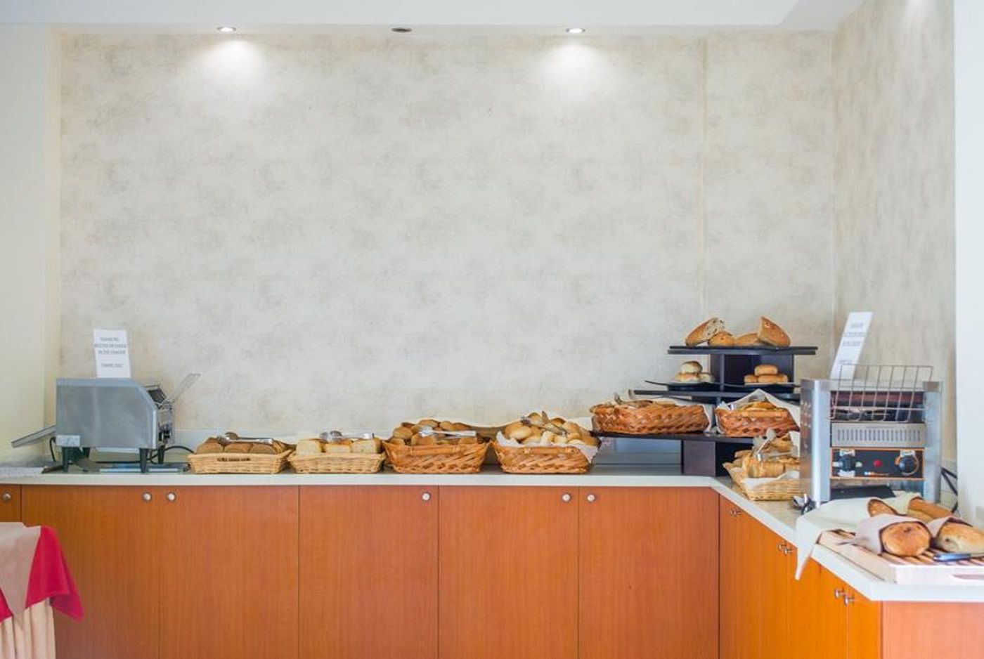 Poseidon-Beach-Restaurant-26