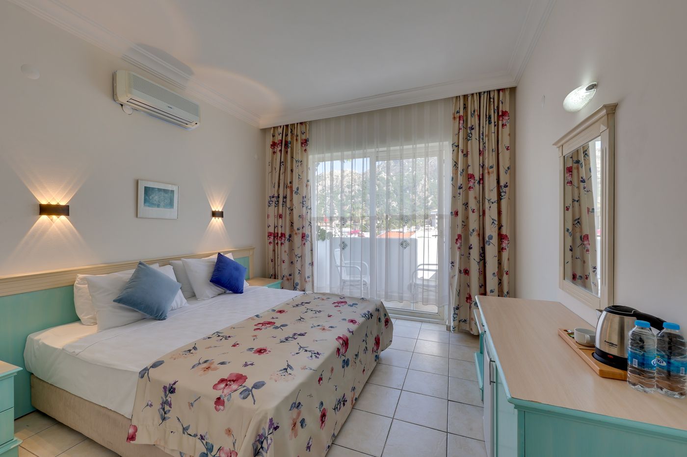 Contess by Faros Hotel 