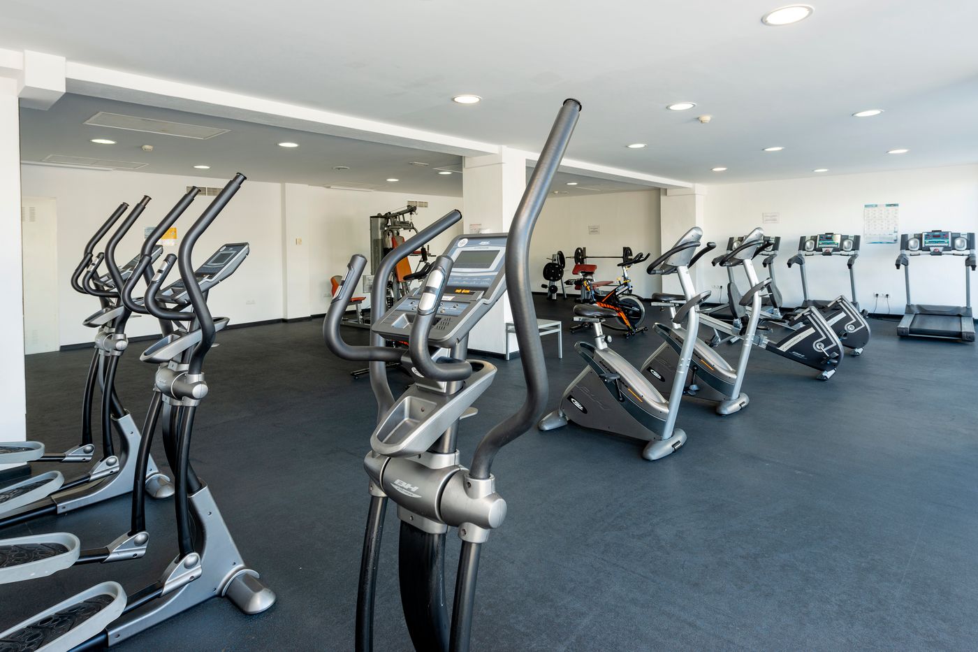 Puchet-Hotel-Sports-and-Entertainment-90