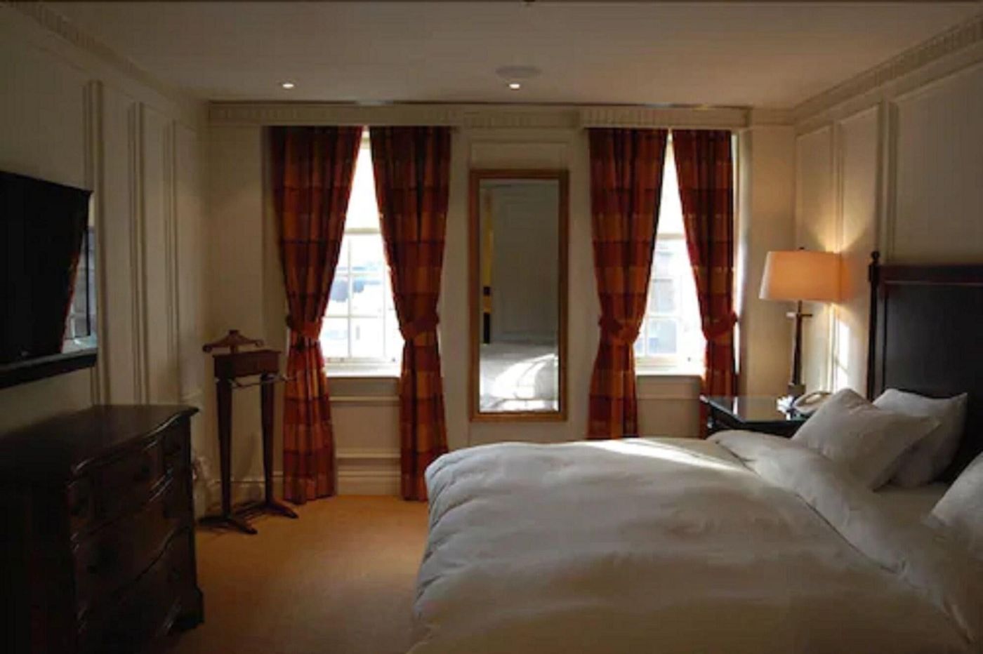 Windsor Arms Hotel-Canada-TORONTO-Room-4