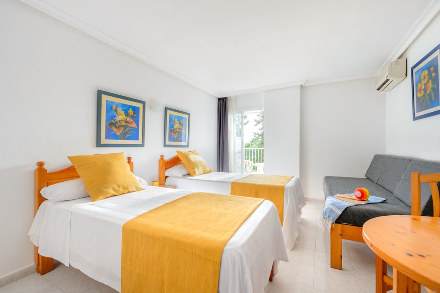 Vibra Monterrey Aparthotel