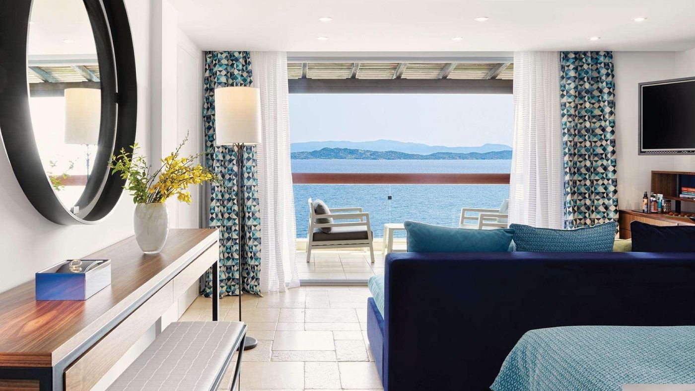 Eagles-Palace-Room-41