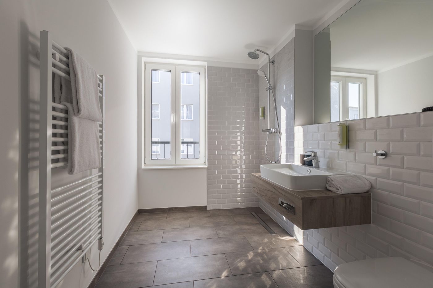 yggotel-Ravn-Room-48