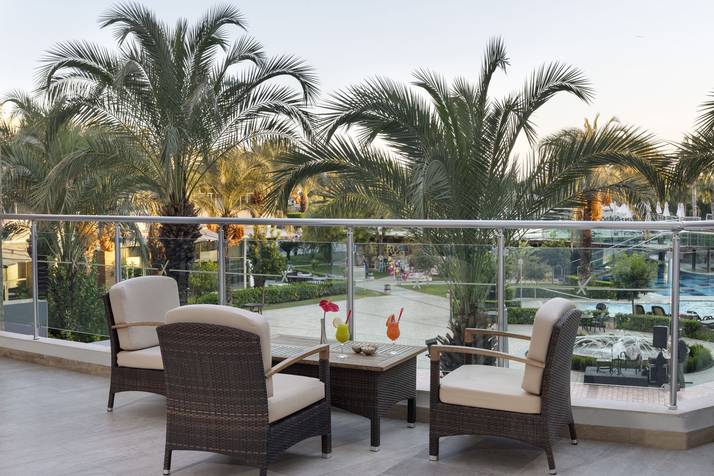 Sherwood-Exclusive-Lara-Bar-12