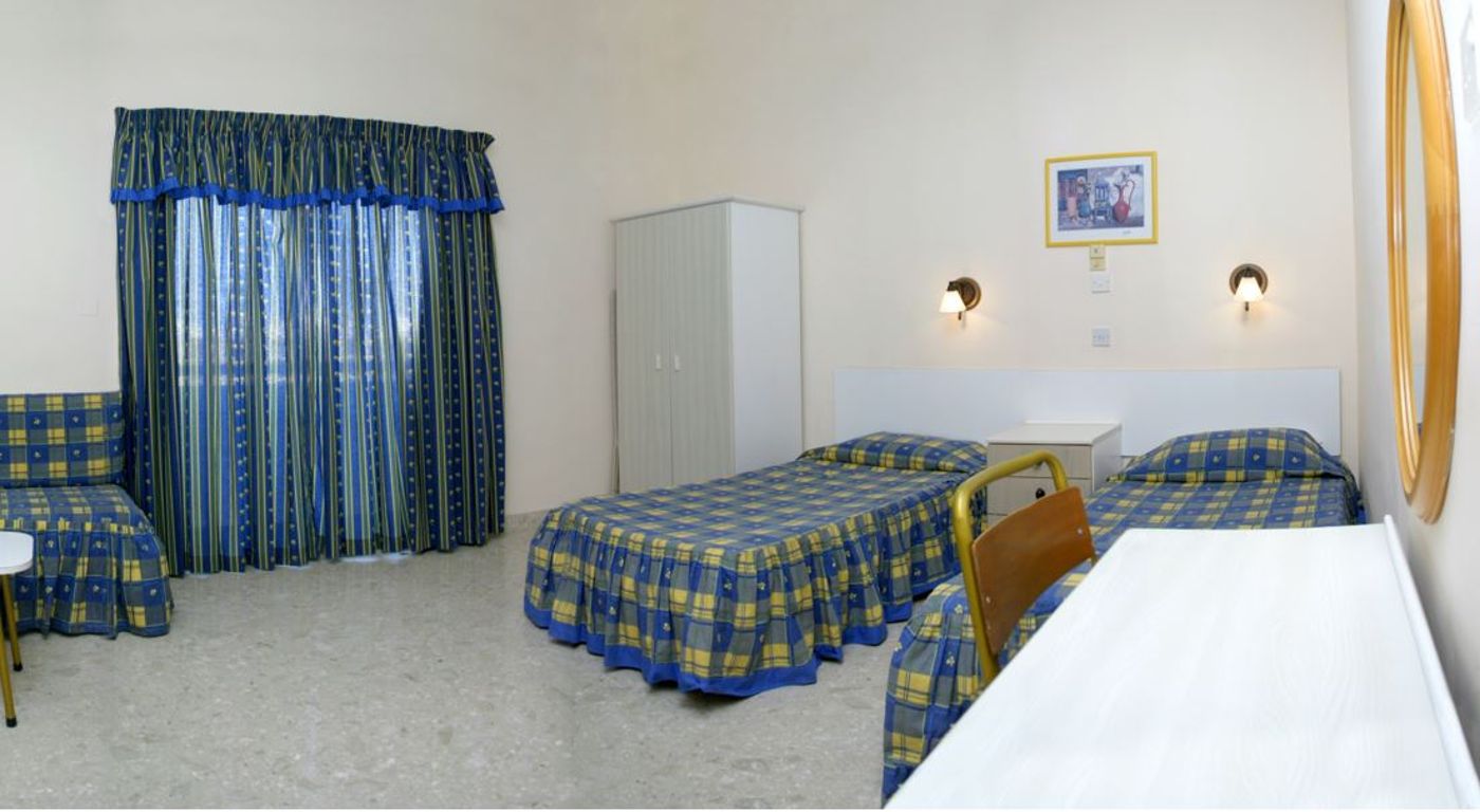 Mavina Hotel & Apartments