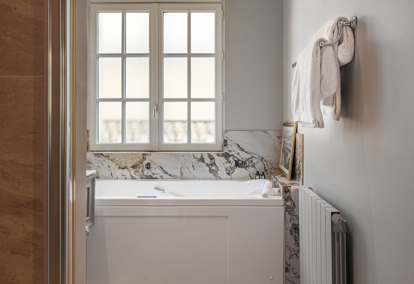 Hotel-Elysia-By-Inwood-Hotels-Room-57