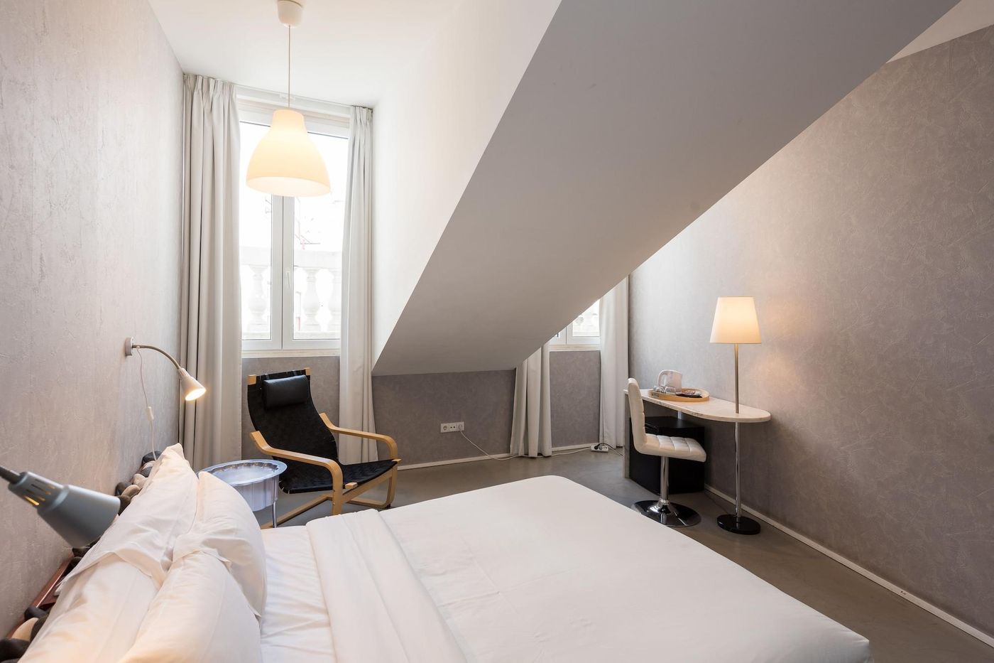 Alfama---Lisbon-Lounge-Suites-Room-18