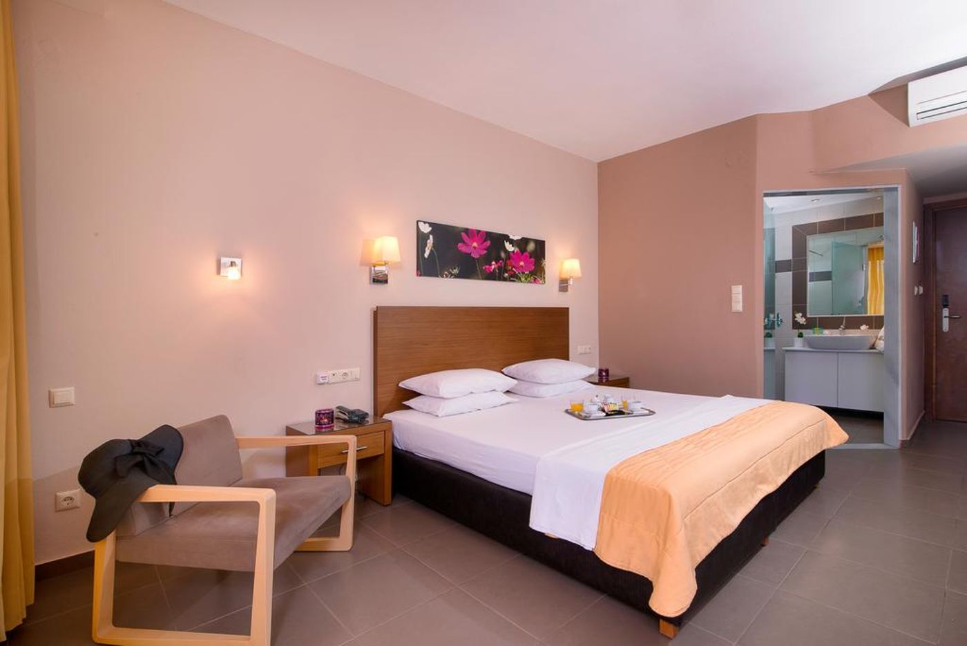 Aeolis Thassos Palace