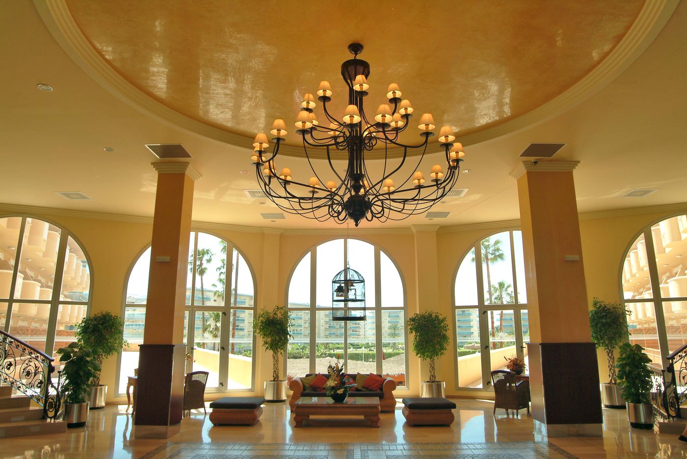 Ohtels-La-Hacienda-Lobby-52