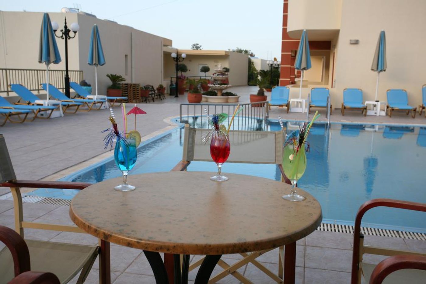 Elpis Studios and Apartments