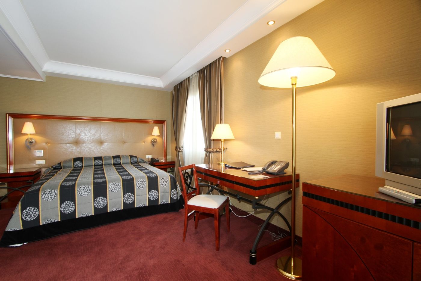 Piraeus-Theoxenia-Room-15