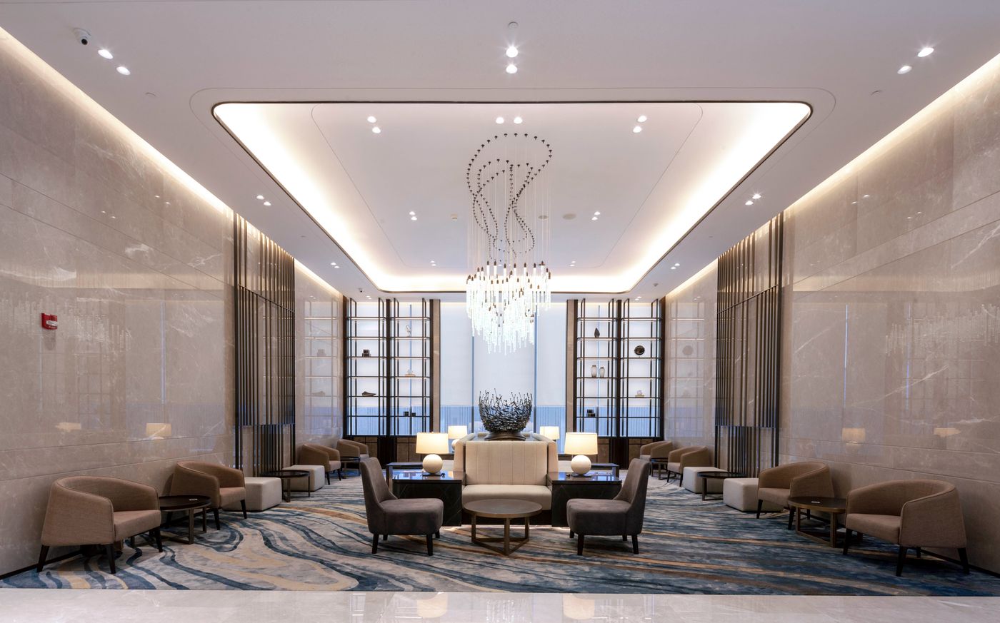 Carlton-Hotel-Bangkok-Sukhumvit-Lobby-18