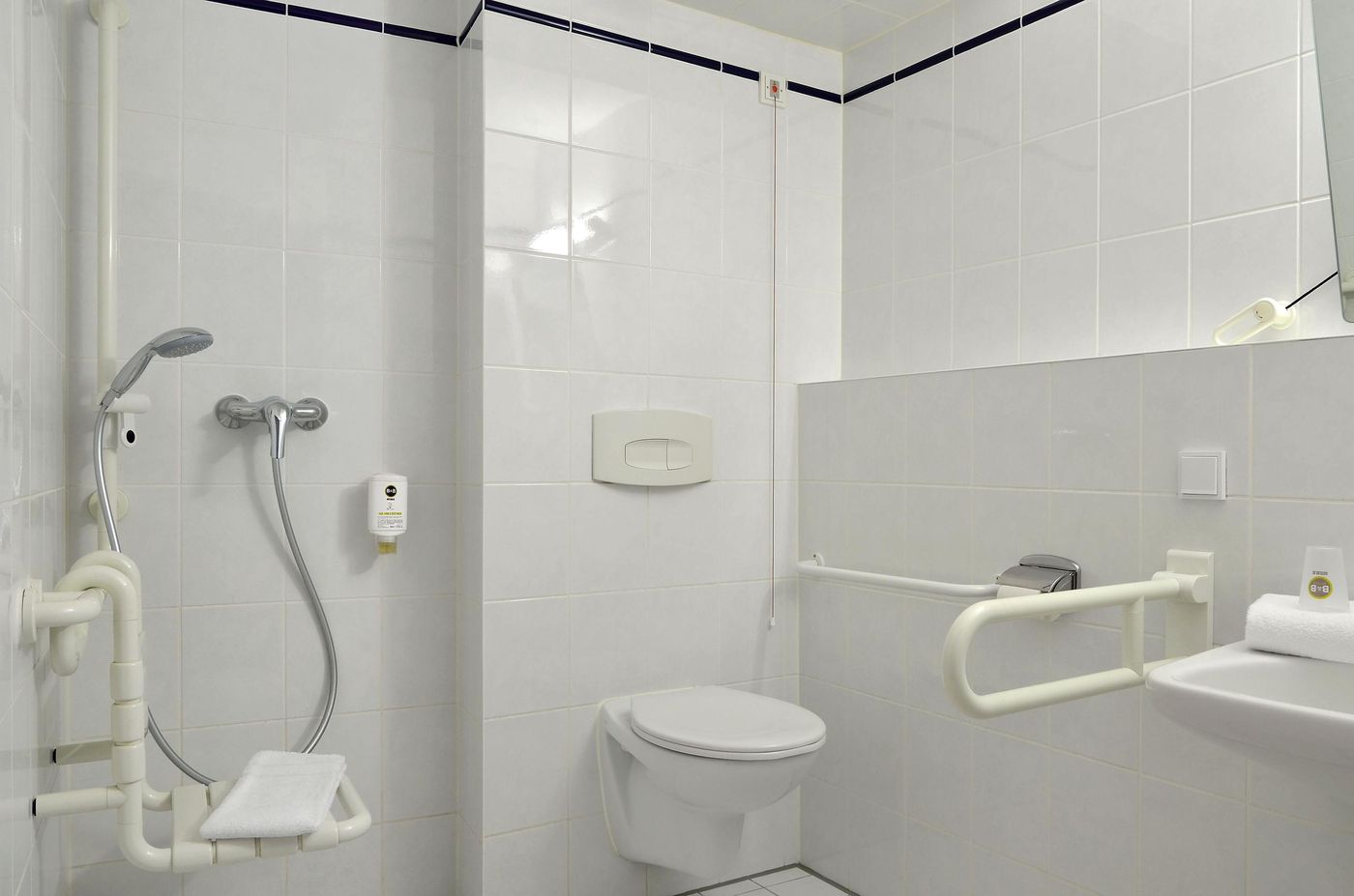 B-b-Hotel-Koln-frechen-Room-49