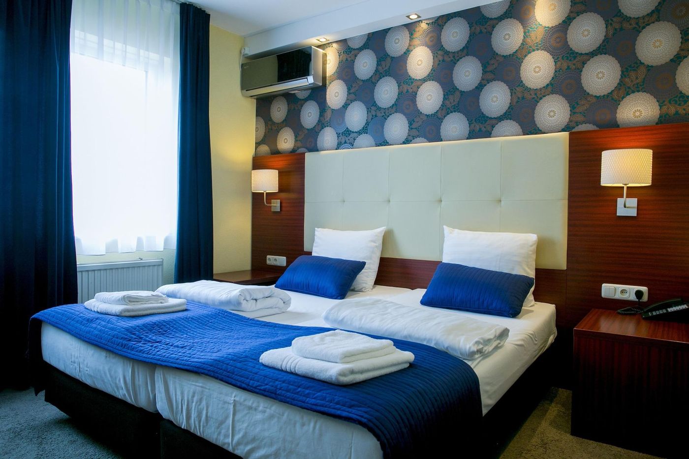 Hotel-Zwanenburg-Amsterdam-Airport-Room-14