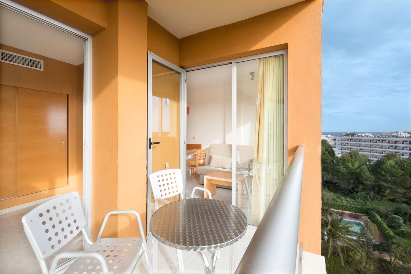 Hotel-Atlantic-by-LLUM-Room-15