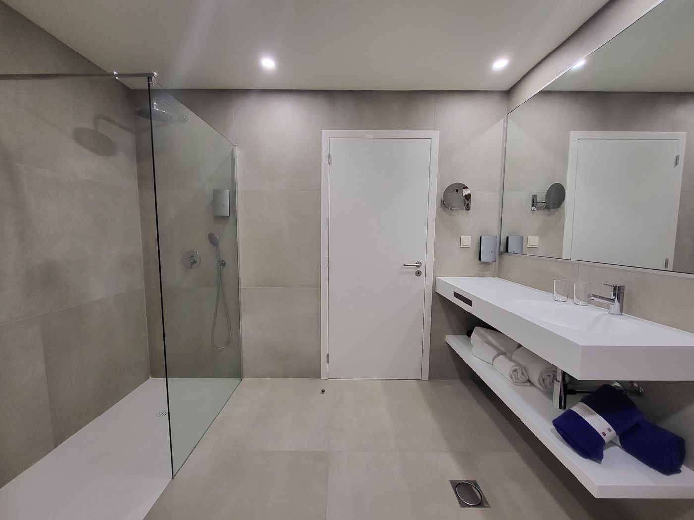 Royal-Orchid-Room-18