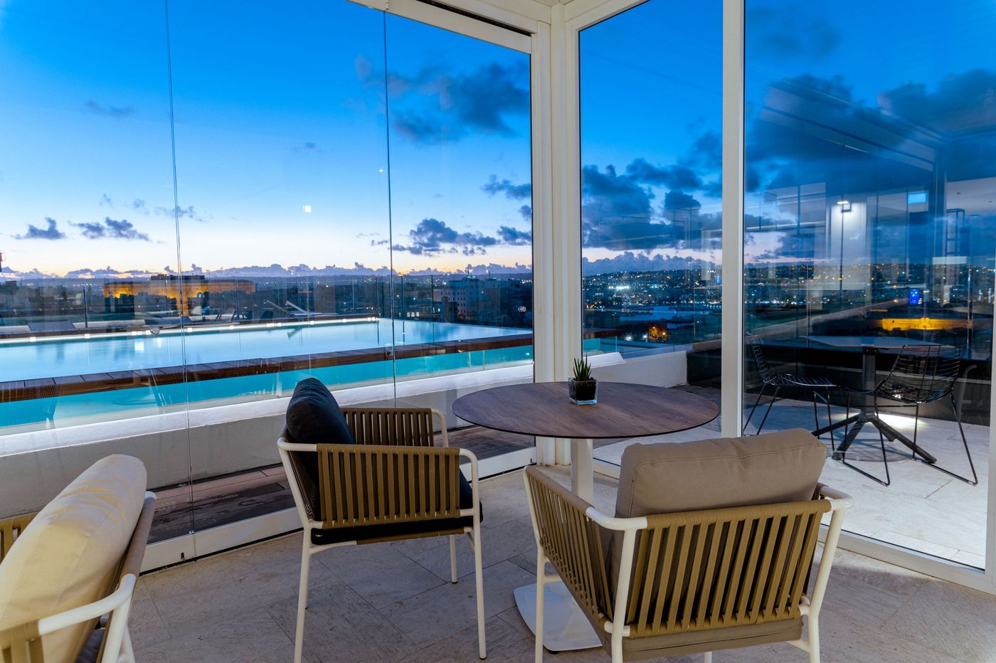 The-Embassy-Valletta-Hotel-Restaurant-7