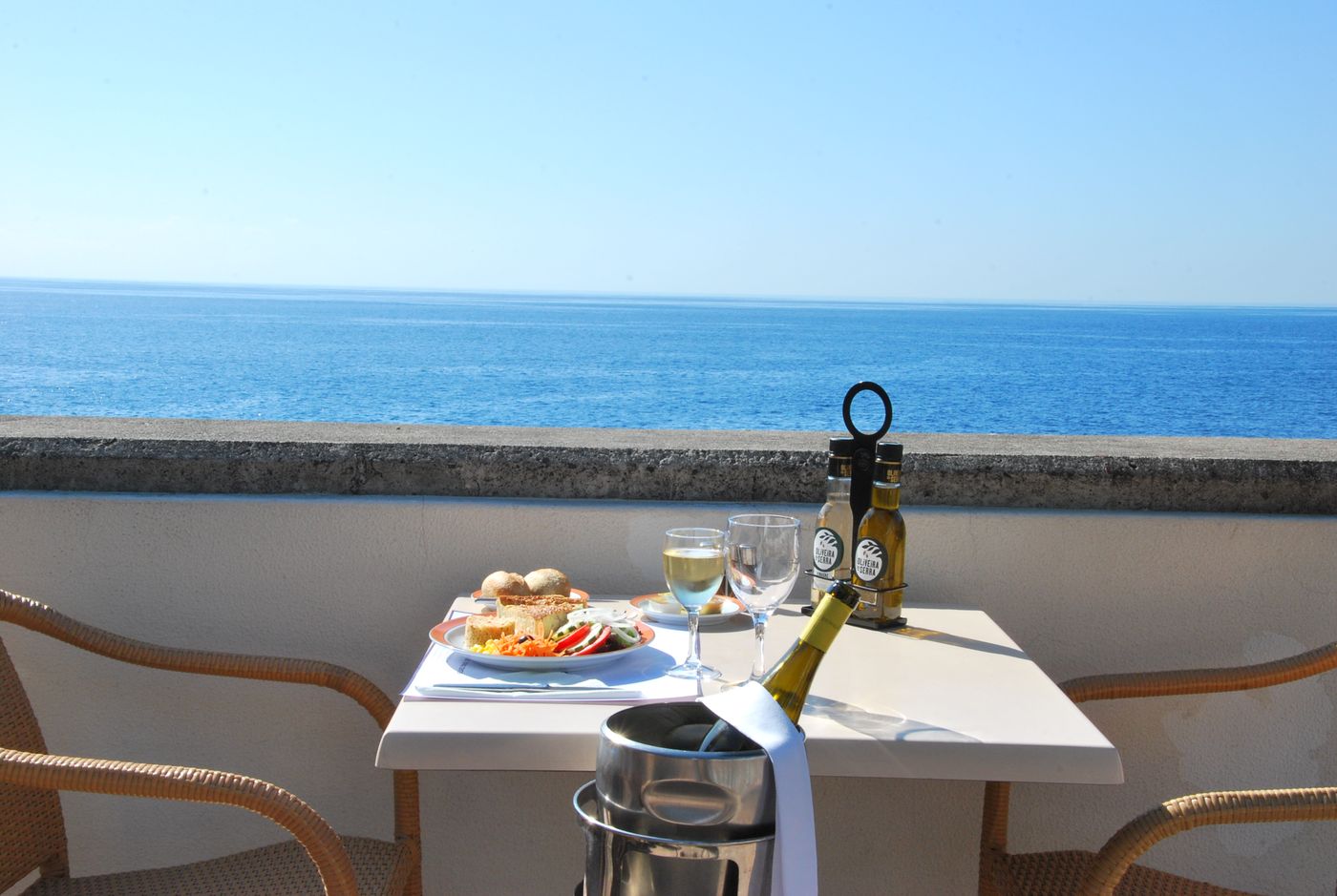 Quinta-Penha-de-Franca-Restaurant-60