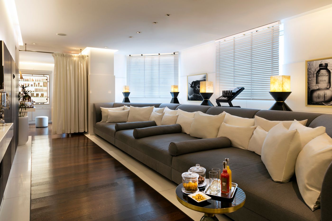 H----tel-Barri----re-Le-Majestic-Cannes-Room-68