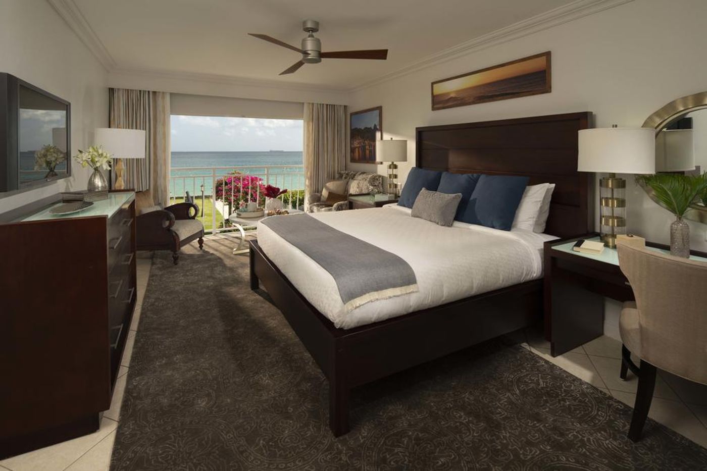 Sandals Regency La Toc