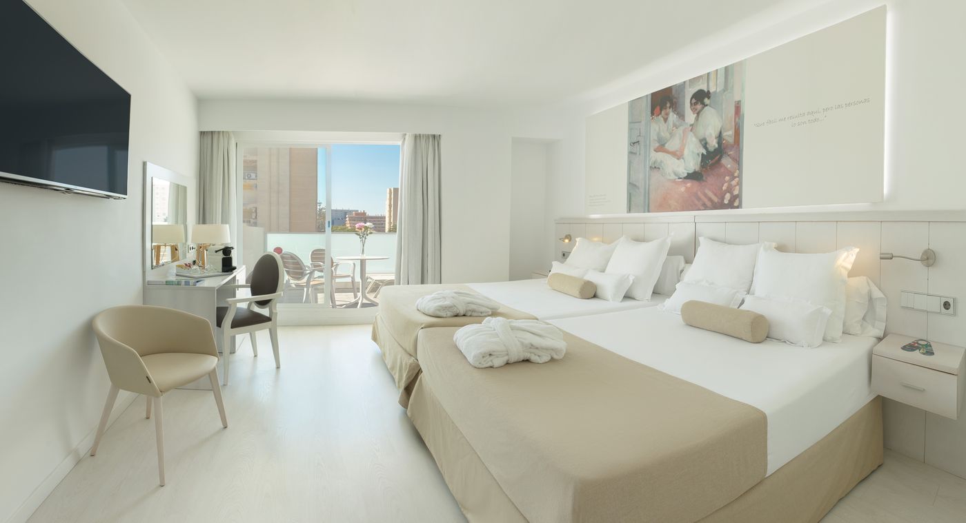 Magic-Aqua-Villa-Luz-Room-11