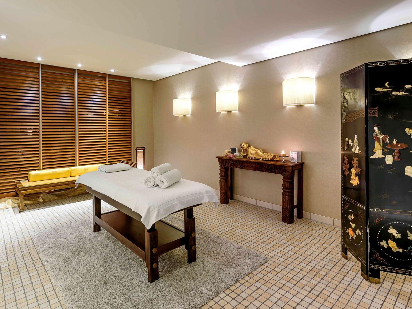 Novotel-Berlin-Am-Tiergarten-Sports-and-Entertainment-59