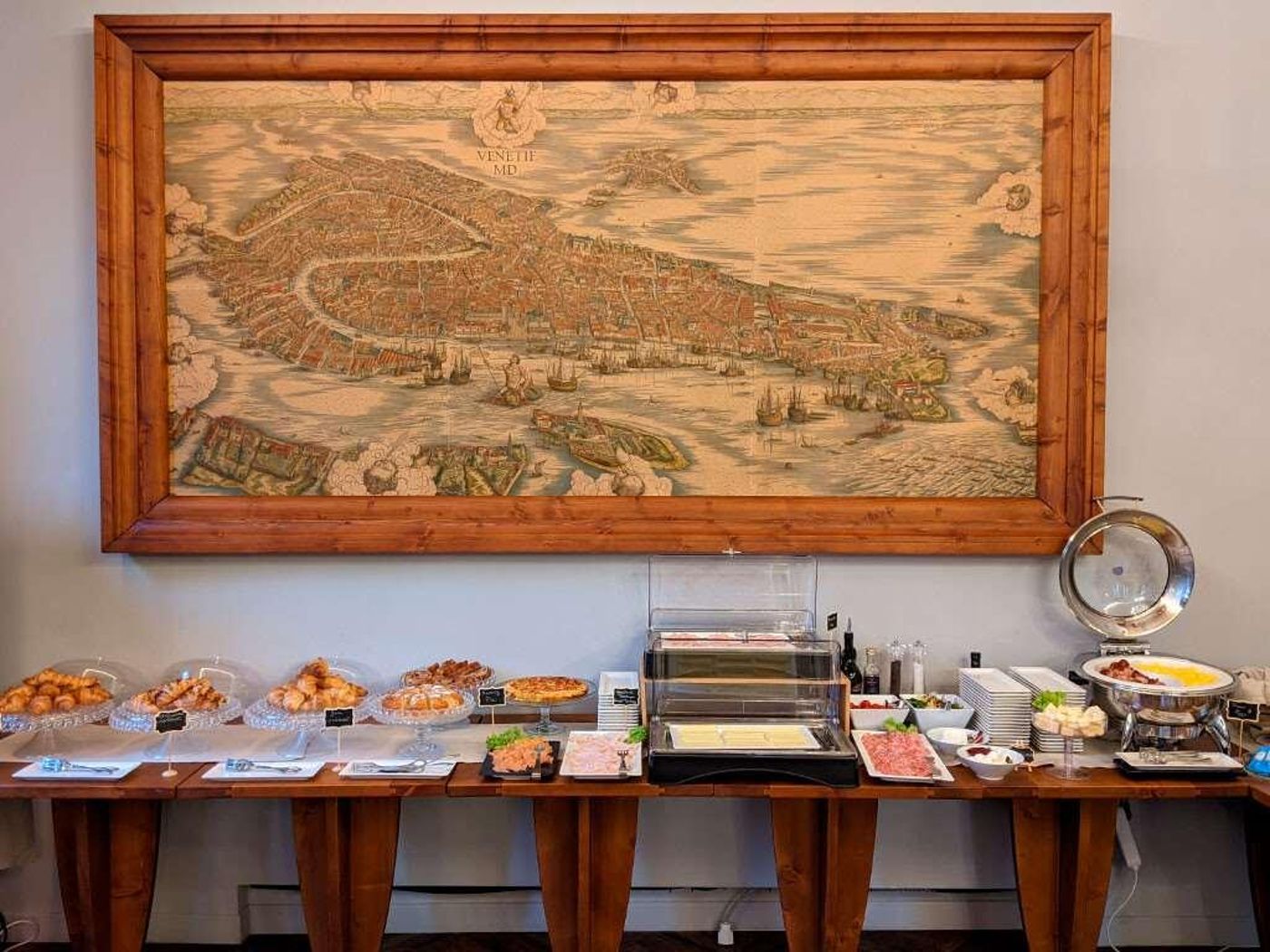 Sonder-Salute-Palace-Restaurant-56