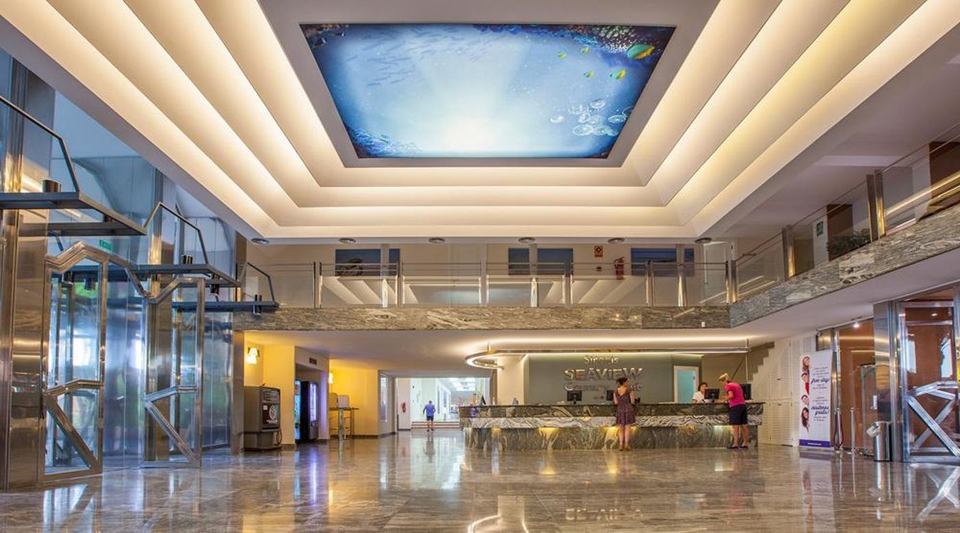 Sirenis-Seaview-Country-Club-Lobby-39