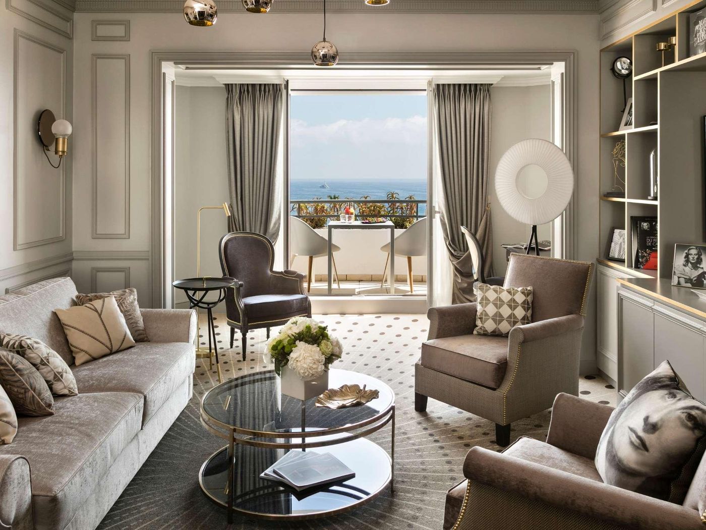 H----tel-Barri----re-Le-Majestic-Cannes-Room-41