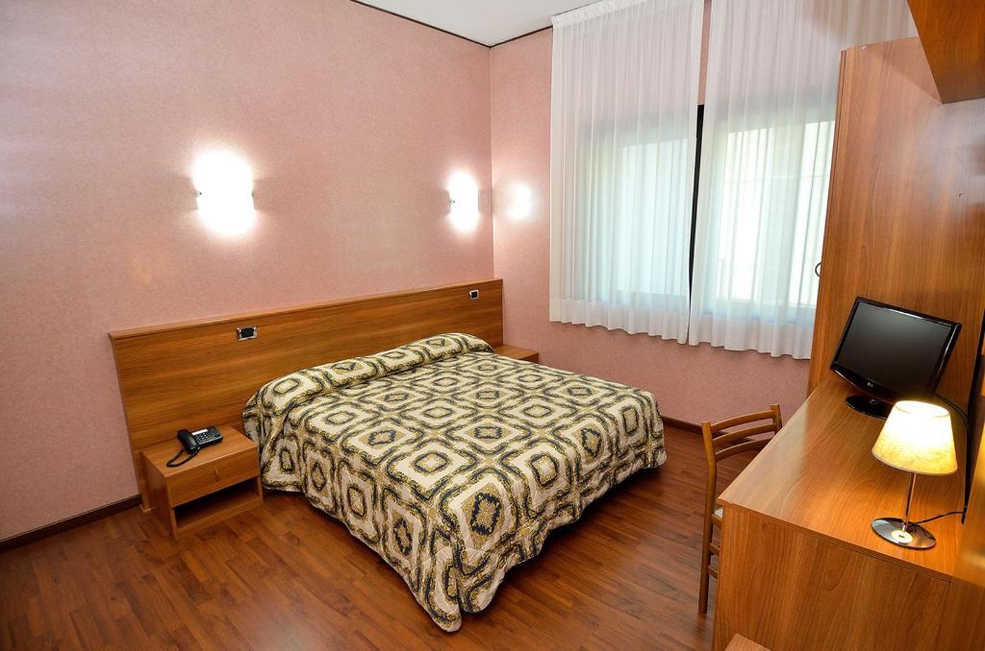 Nuova-Mestre-Room-14
