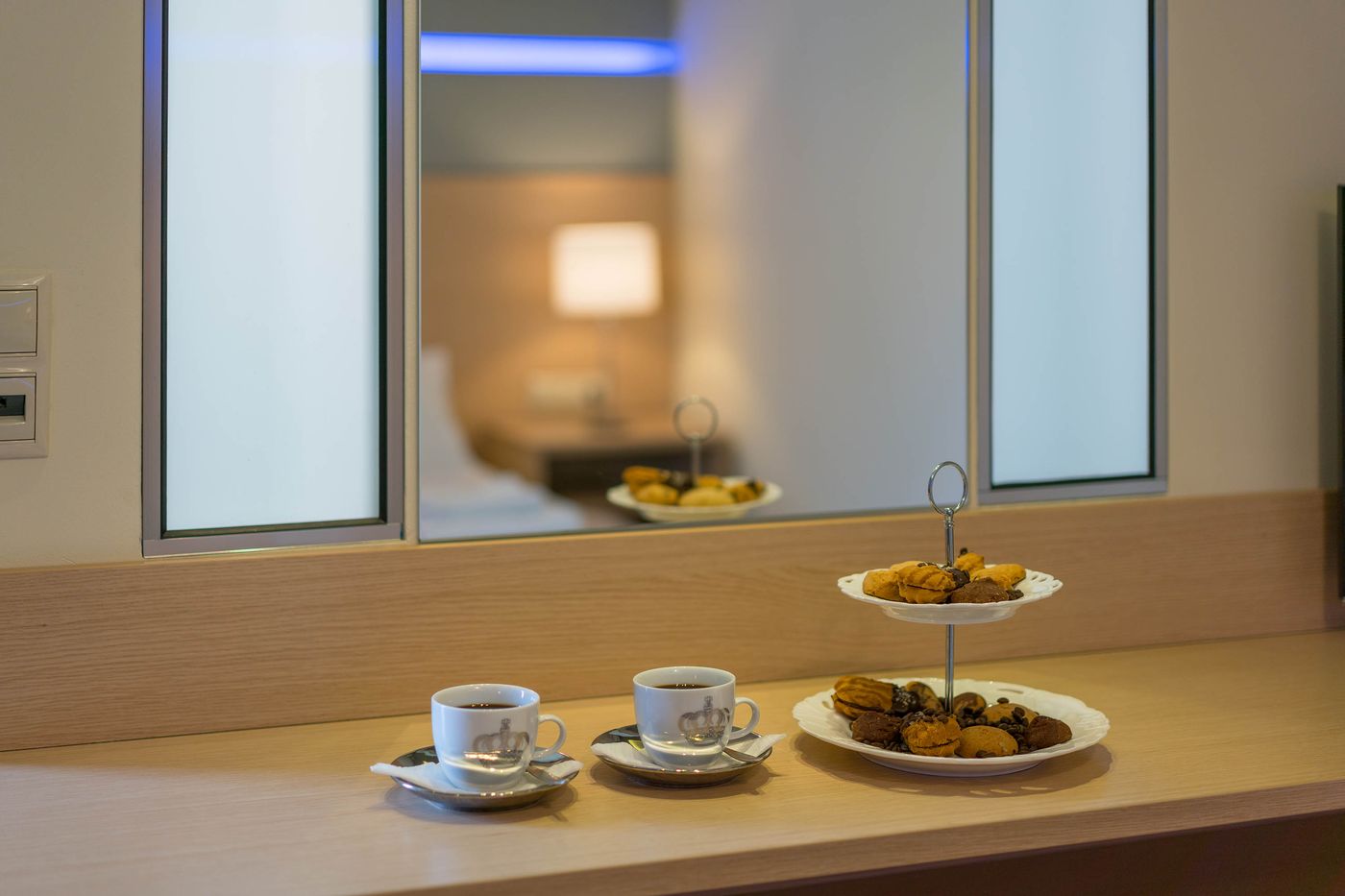 Apollo-Hotel-Room-30