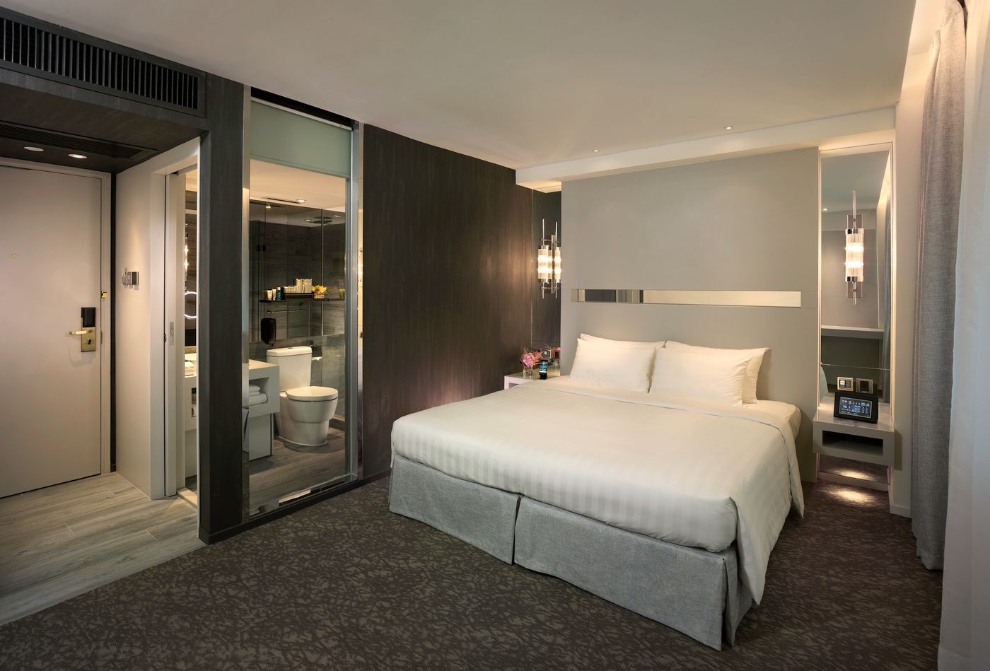 Nathan-Hotel-Room-17