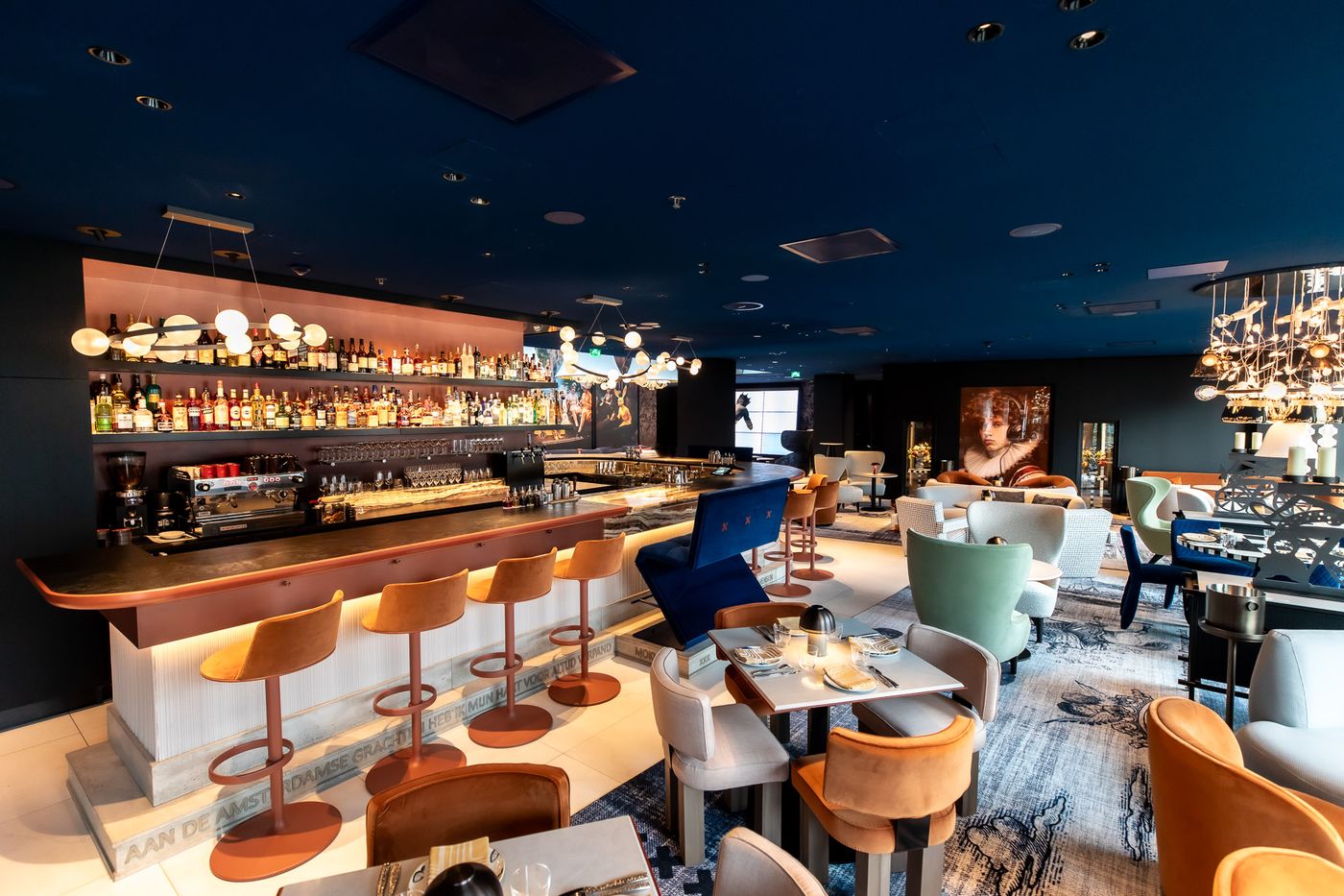 Andaz-Amsterdam-Prinsengracht-a-concept-by-Hyatt-Bar-18