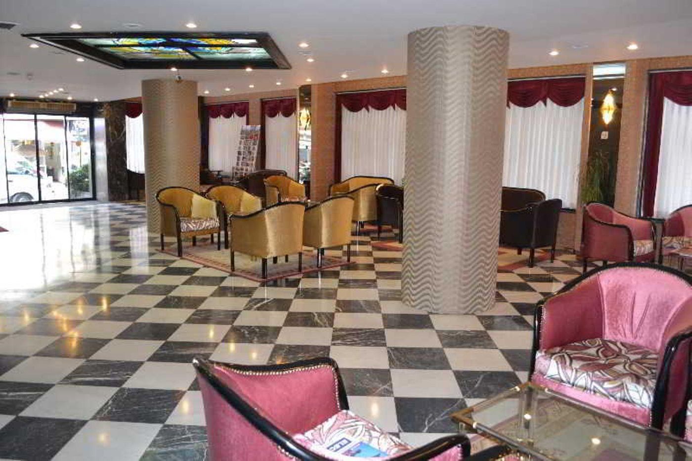 Tayhan-Hotel-Lobby-15