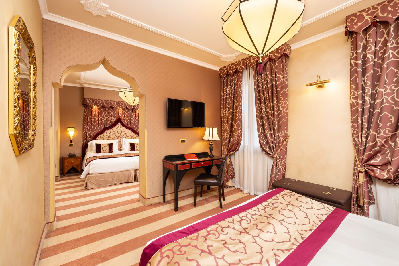 Ai-Mori-d-Oriente-Room-19