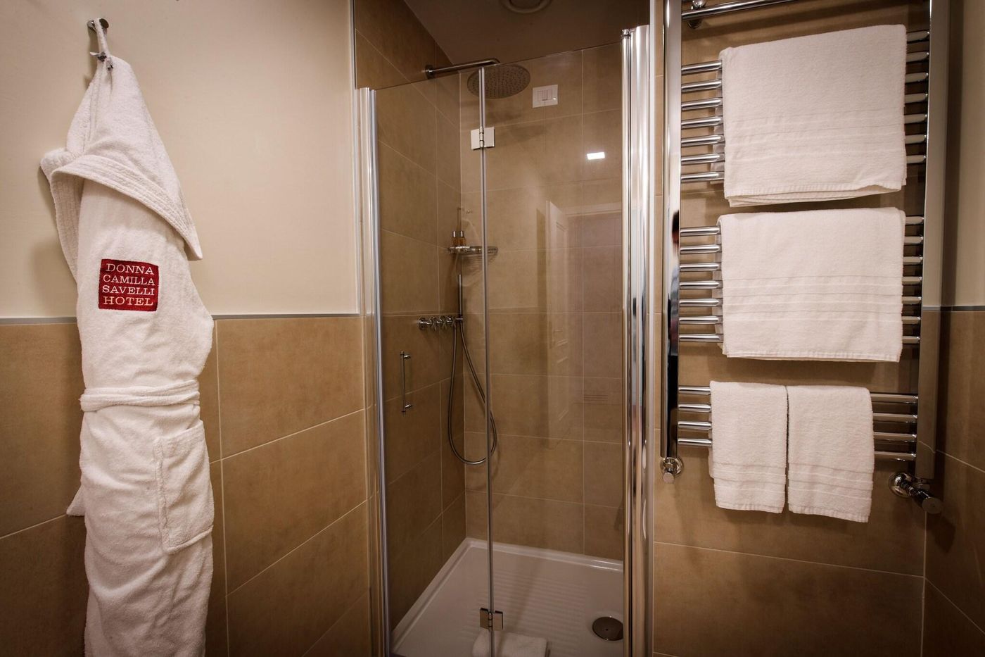 Donna-Camilla-Savelli-Room-35