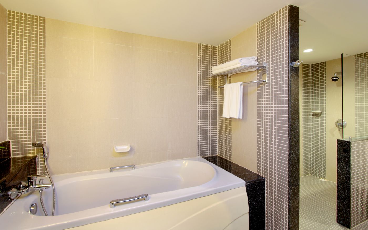 Patong-Resort--SHA-Extra-Plus--Room-45