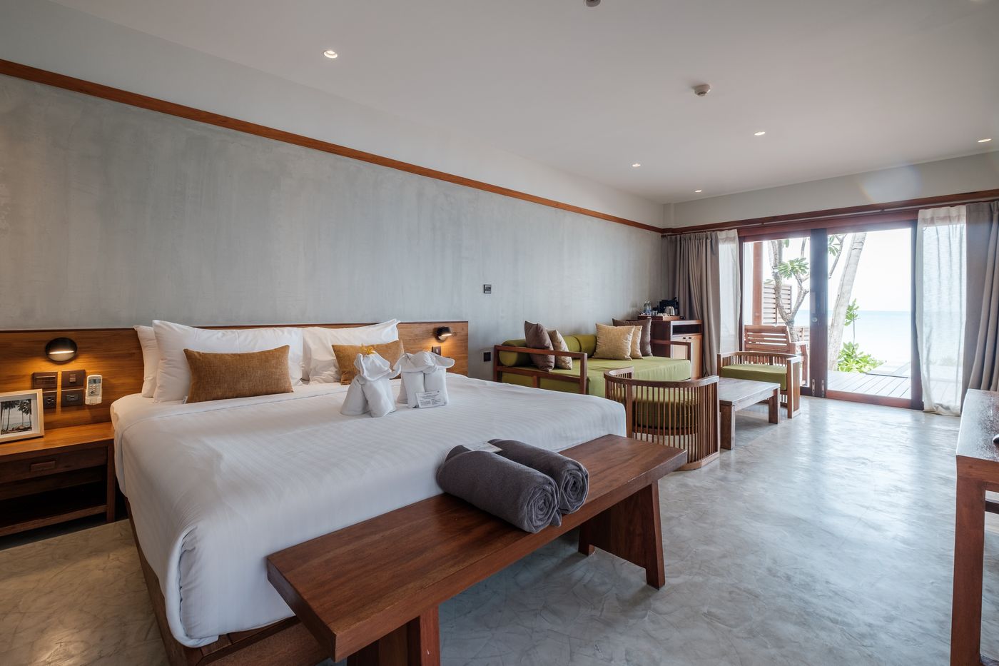 Banana-Fan-Sea-Resort-Room-22