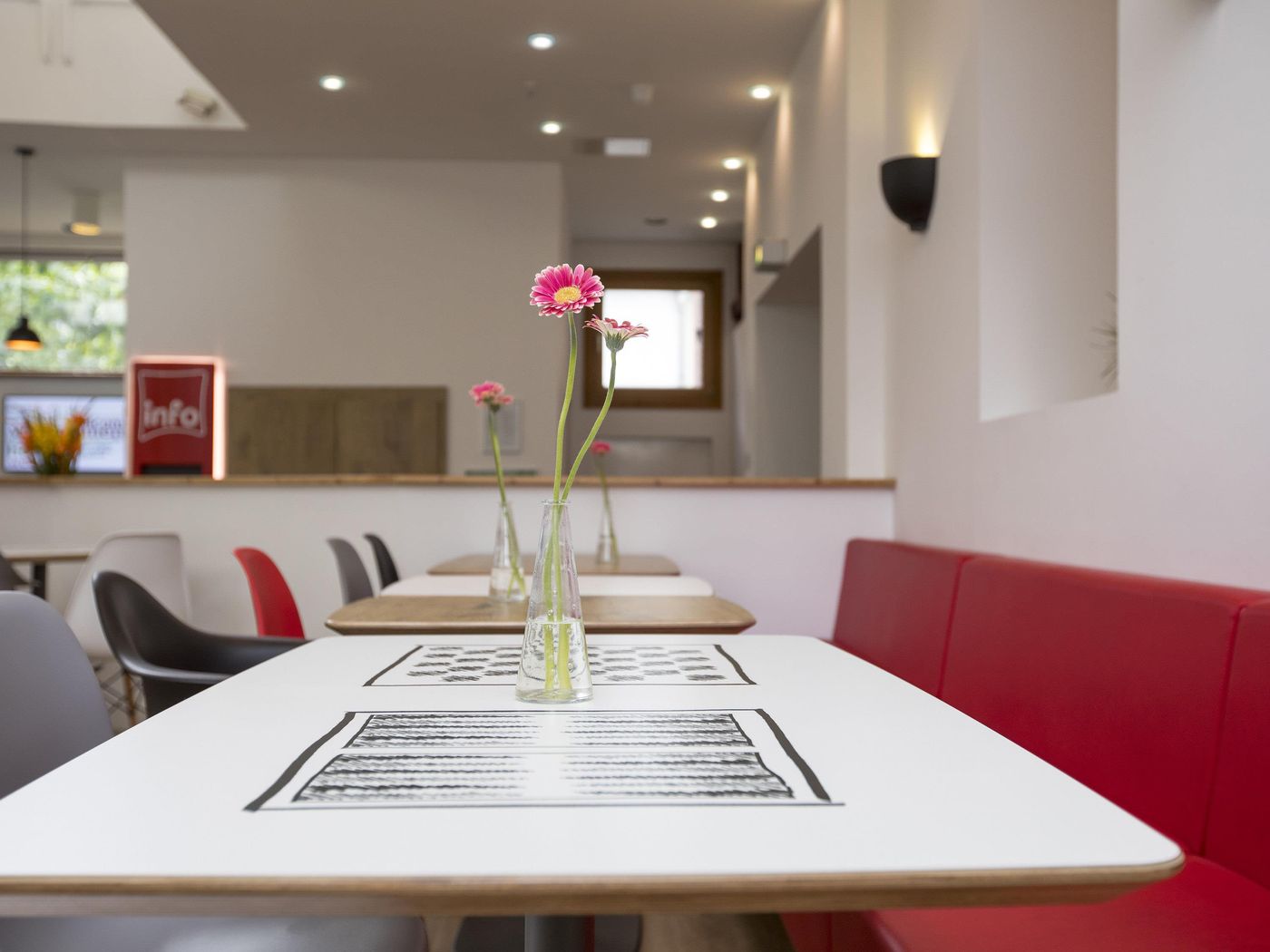 ibis-Berlin-City-Sud-Restaurant-20