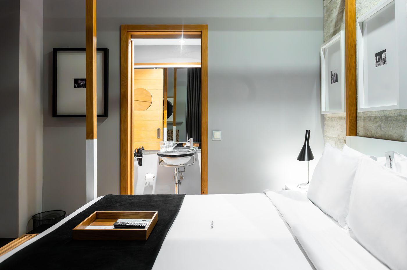 Browns-Downtown-Hotel-Room-28