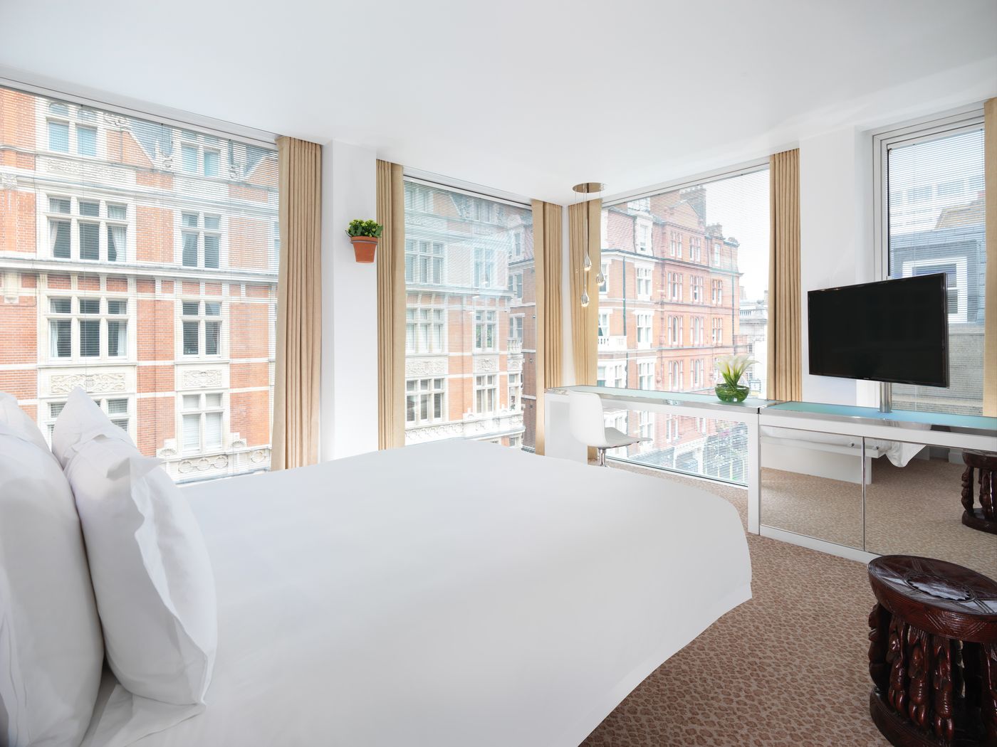 St Martins Lane - United Kingdom - LONDON - Room - 1