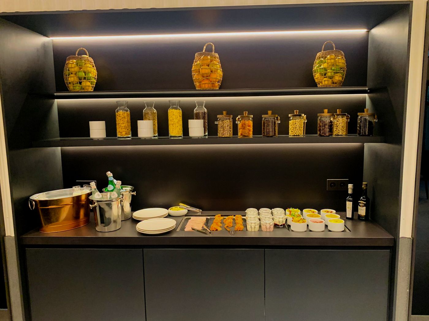 Kozmo-Hotel-Suites---Spa-Restaurant-21