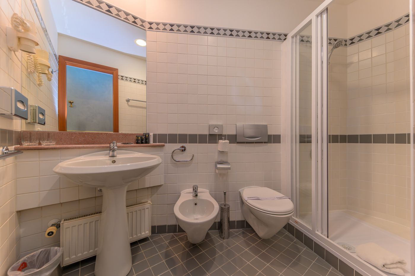 Hotel-Kinsky-Fountain-Room-43