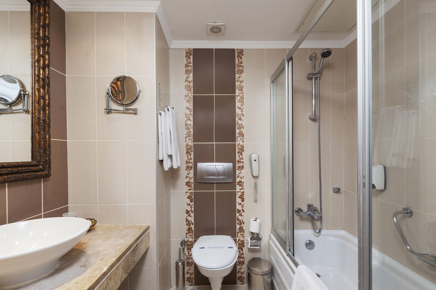 Sultan-of-Side-Room-26