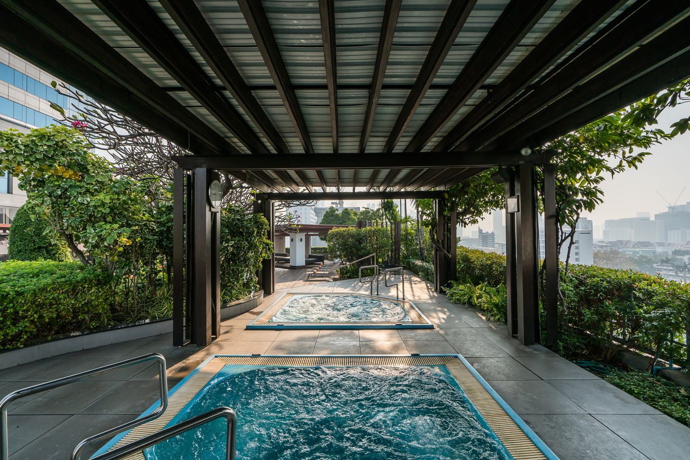 Pathumwan-Princess-Pool-67