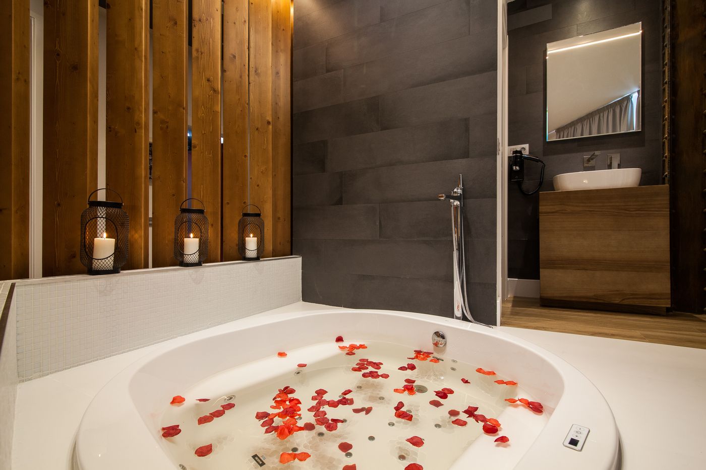 Vitium-Urban-Suites-Room-28